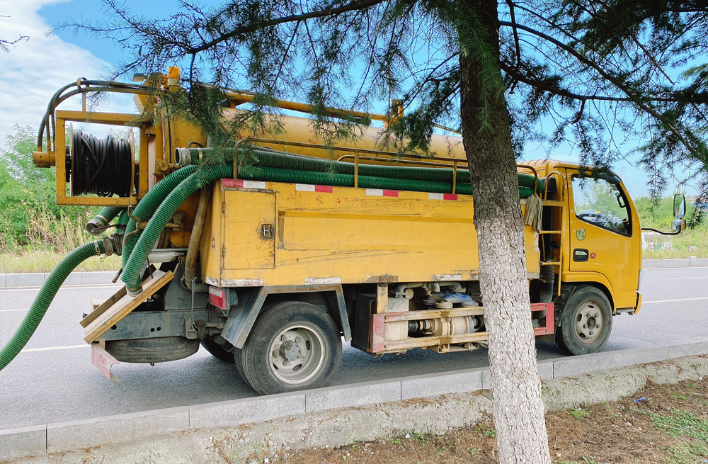 283大光路清洗抽粪车