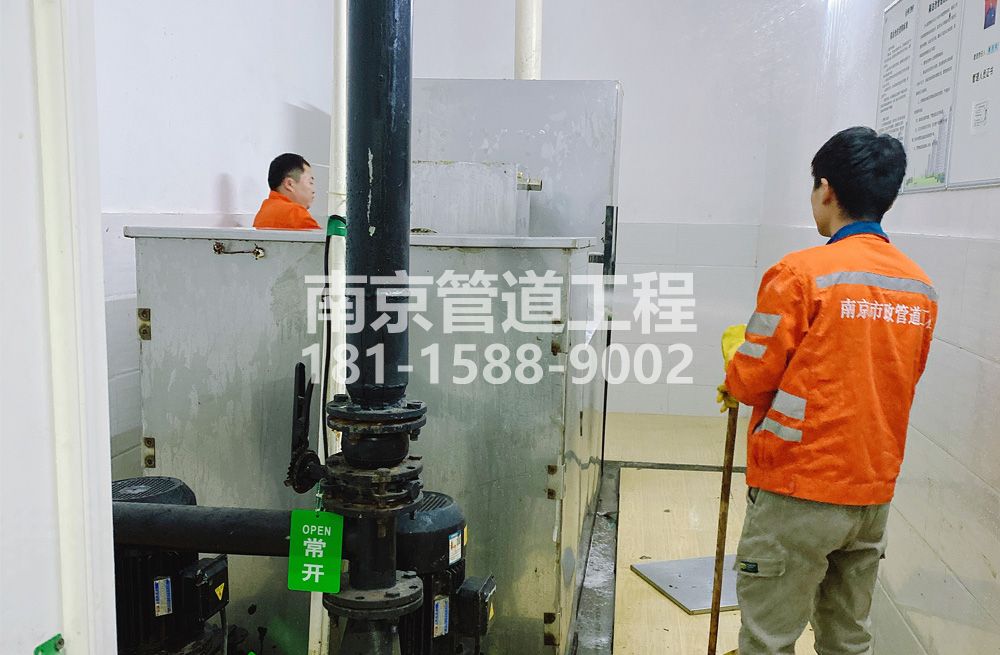 302大光路隔油设备清洗